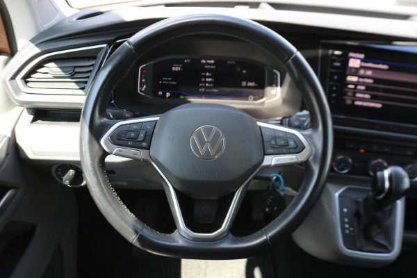 Volkswagen Transporter 2.0 TDI 204pk Bulli L2 H1 DC Airco Navigatie Apple Carplay Trekhaak