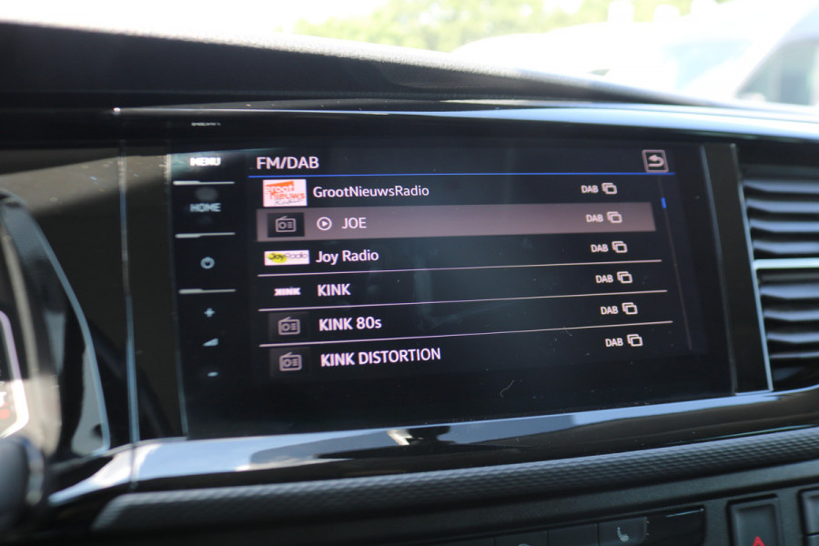 Volkswagen Transporter 2.0 TDI 204pk Bulli L2 H1 DC Airco Navigatie Apple Carplay Trekhaak