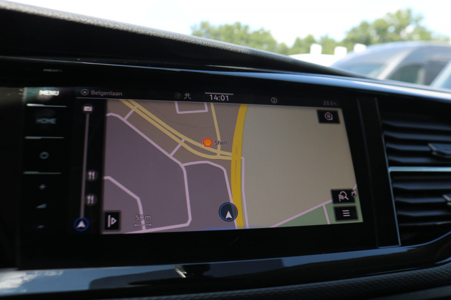 Volkswagen Transporter 2.0 TDI 204pk Bulli L2 H1 DC Airco Navigatie Apple Carplay Trekhaak