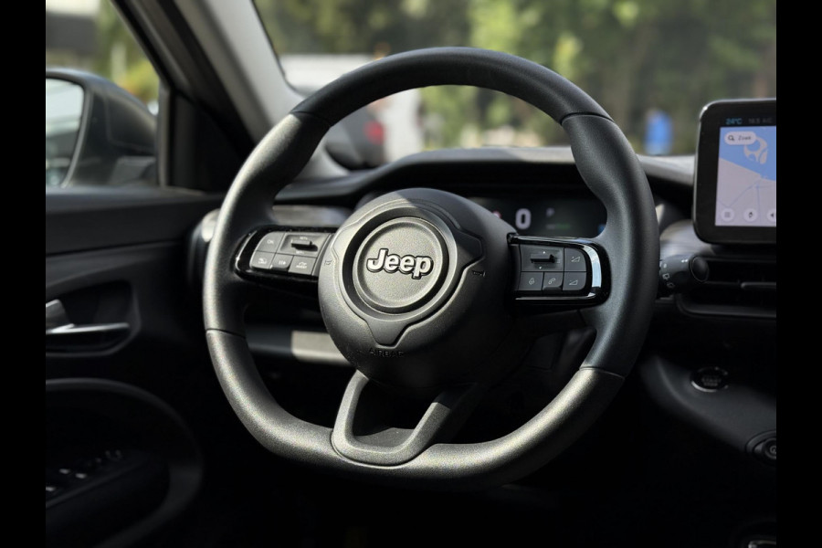 Jeep Avenger Altitude 54 kWh | Navi | Carplay | Stoelverwarming |