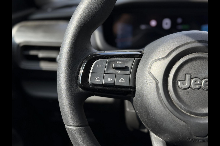 Jeep Avenger Altitude 54 kWh | Navi | Carplay | Stoelverwarming |