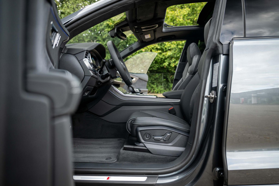 Audi Q8 60 TFSI e quattro S Competition B&O High-End