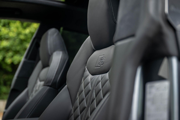 Audi Q8 60 TFSI e quattro S Competition B&O High-End