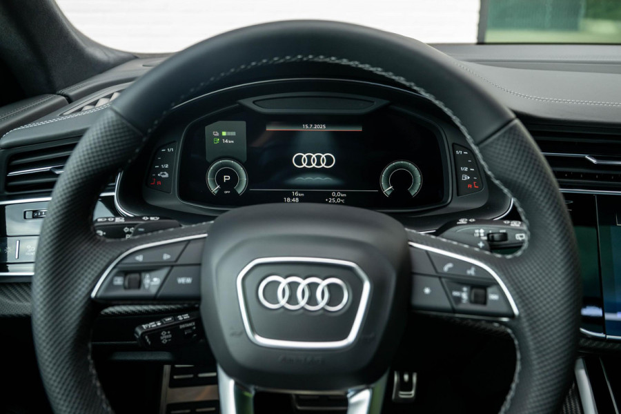 Audi Q8 60 TFSI e quattro S Competition B&O High-End