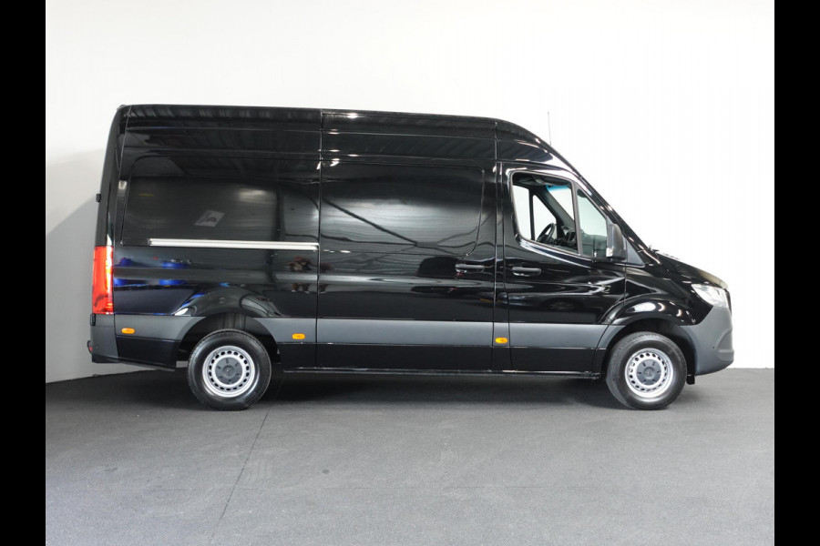 Mercedes-Benz Sprinter 315 L2H2 Automaat Navigatie Cruise Control Trekhaak Climate Control