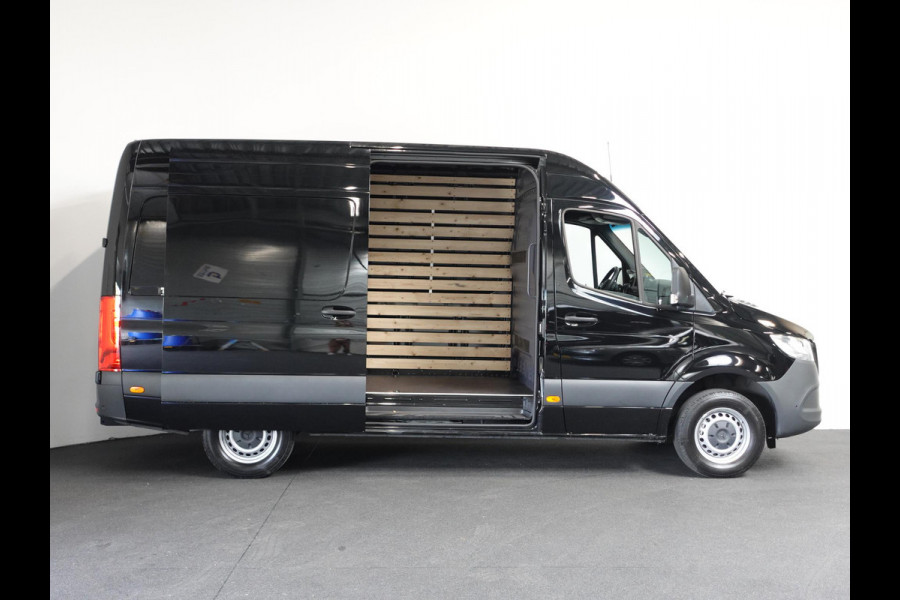 Mercedes-Benz Sprinter 315 L2H2 Automaat Navigatie Cruise Control Trekhaak Climate Control