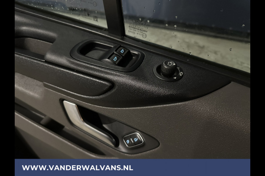 Ford Transit Custom 2.0 TDCI L1H1 Euro6 Airco | Camera | LED | Android Auto | Cruisecontrol | Verwarmde voorruit Parkeersensoren, Bijrijdersbank, 2500kg trekvermogen