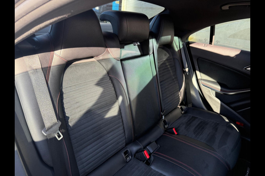 Mercedes-Benz CLA-Klasse 220 4MATIC CLA 45 Look | Pano | Aero | Navi