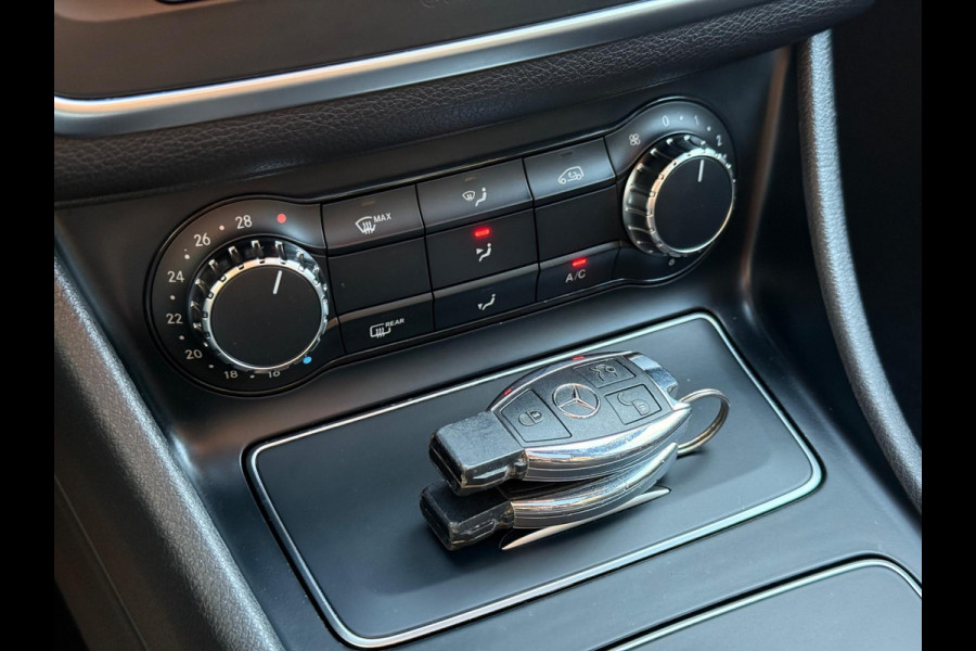 Mercedes-Benz CLA-Klasse 220 4MATIC CLA 45 Look | Pano | Aero | Navi