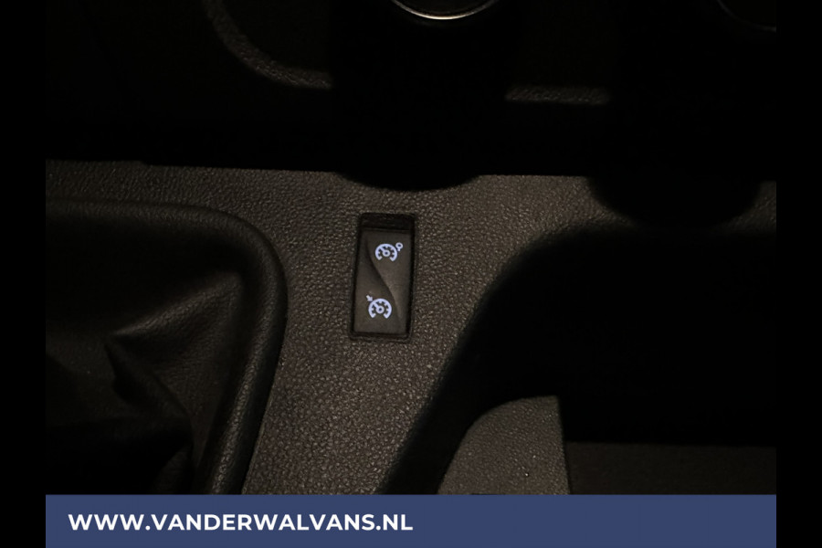 Renault Master 2.3 dCi 136pk L2H2 Euro6 Airco | Camera | Navigatie | Cruisecontrol | 2500kg Trekhaak | Bijrijdersbank,  Parkeersensoren