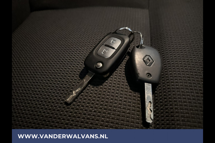 Renault Master 2.3 dCi 136pk L2H2 Euro6 Airco | Camera | Navigatie | Cruisecontrol | 2500kg Trekhaak | Bijrijdersbank,  Parkeersensoren