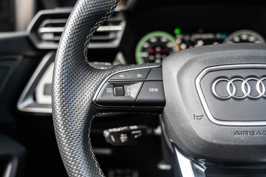 Audi A3 Sportback 40 TFSI e S-Line | B&O | HUD | Pano | Matrix led