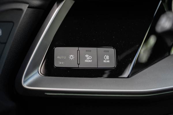 Audi A3 Sportback 40 TFSI e S-Line | B&O | HUD | Pano | Matrix led