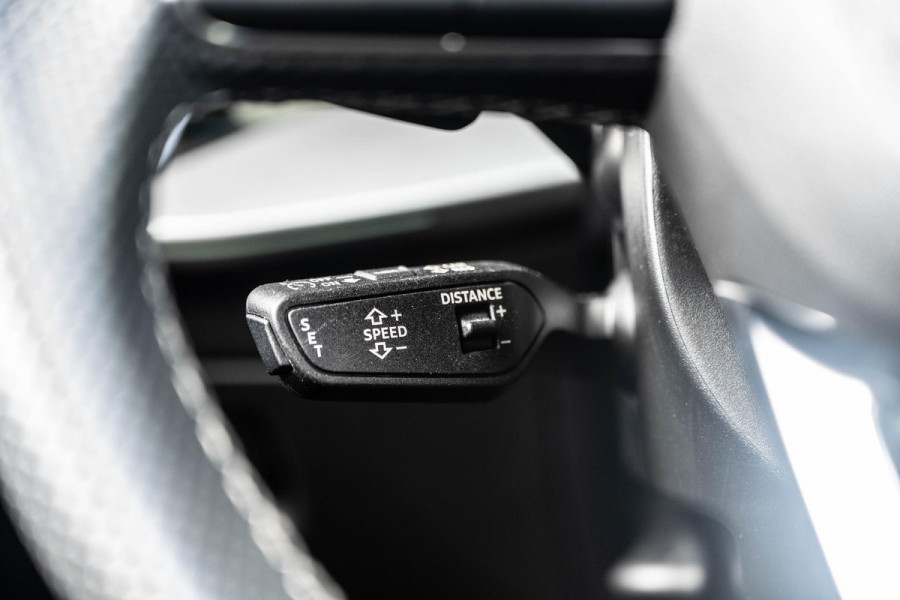 Audi A3 Sportback 40 TFSI e S-Line | B&O | HUD | Pano | Matrix led