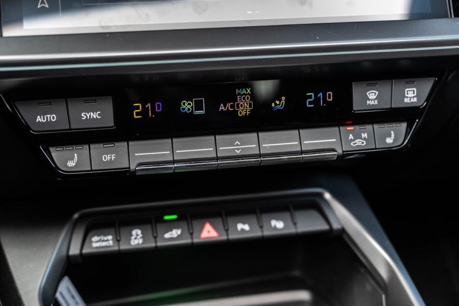 Audi A3 Sportback 40 TFSI e S-Line | B&O | HUD | Pano | Matrix led