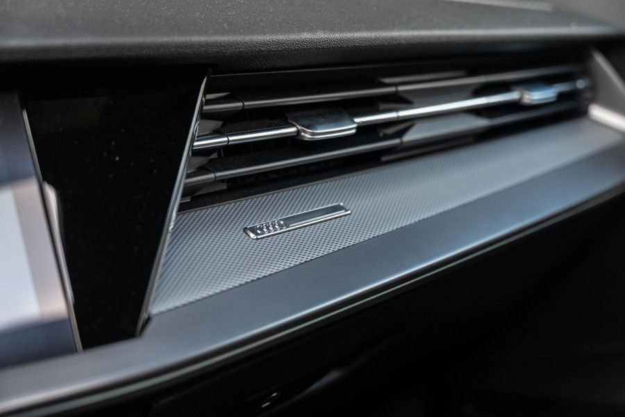 Audi A3 Sportback 40 TFSI e S-Line | B&O | HUD | Pano | Matrix led