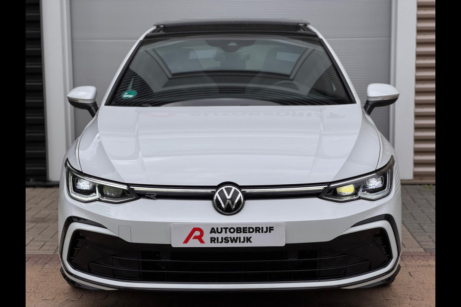 Volkswagen Golf 1.5 eTSI R-Line Pano/Matrix/Blindspot/Camera