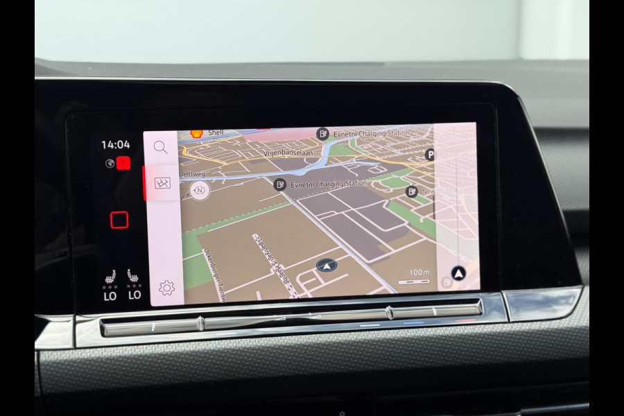Volkswagen Golf 1.5 eTSI R-Line Pano/Matrix/Blindspot/Camera