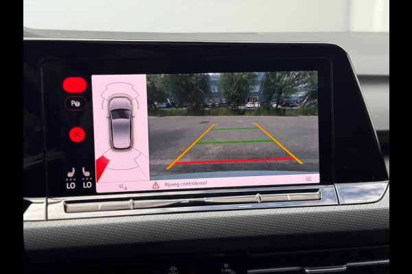 Volkswagen Golf 1.5 eTSI R-Line Pano/Matrix/Blindspot/Camera