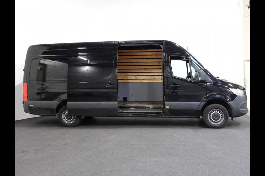 Mercedes-Benz Sprinter L3H2 Automaat Airco Navigatie Camera Trekhaak