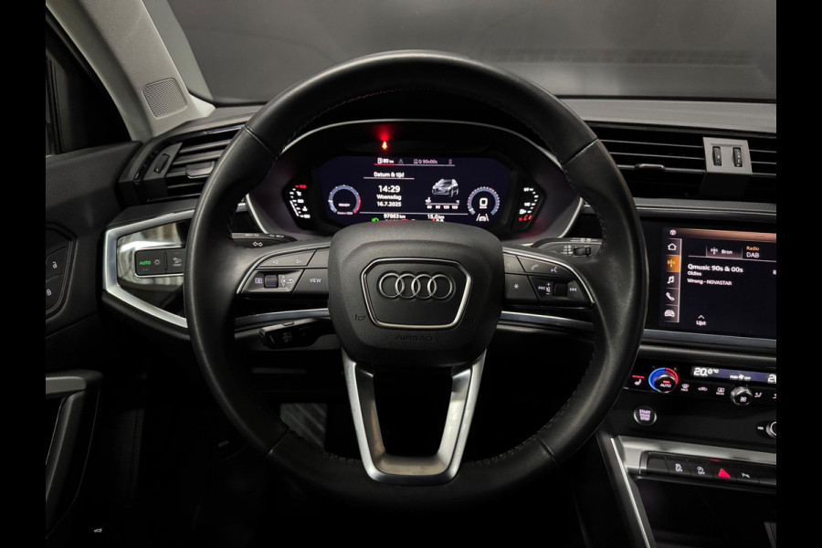 Audi Q3 35 TFSI Pro Line, Matrix Led, Virtual Cockpit, ACC, Blind Spot, Apple Carplay, Clima, PDC, Volledig Onderhoud