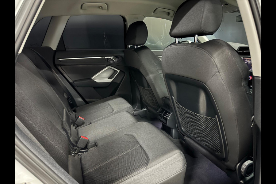 Audi Q3 35 TFSI Pro Line, Matrix Led, Virtual Cockpit, ACC, Blind Spot, Apple Carplay, Clima, PDC, Volledig Onderhoud