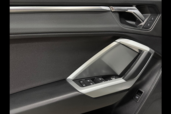 Audi Q3 35 TFSI Pro Line, Matrix Led, Virtual Cockpit, ACC, Blind Spot, Apple Carplay, Clima, PDC, Volledig Onderhoud