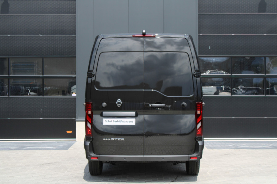 Renault Master T35 2.0 dCi 170pk L2H2 Extra - Navigatie - Camera - 270 gr deuren - Parkeersensoren - Draadloos laden - Rijklaar