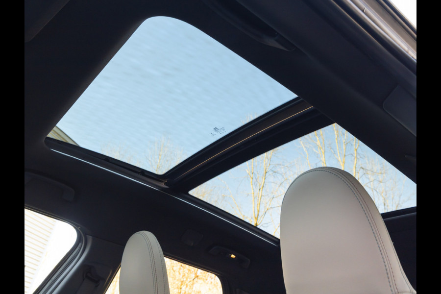 MINI Countryman 1.5 C Favoured - XL Pakket - Pano - Trekhaak - Memoryzetel