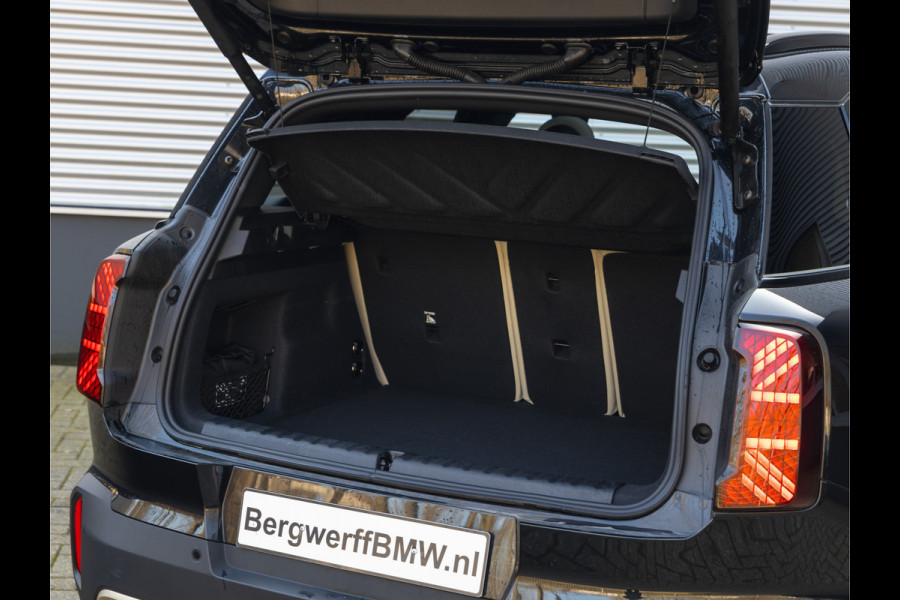MINI Countryman 1.5 C Favoured - XL Pakket - Pano - Trekhaak - Memoryzetel