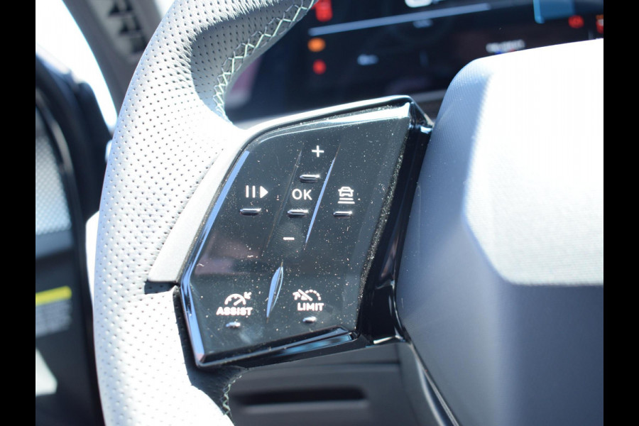 Peugeot 3008 1.2 Hybrid 145 GT ALCANTARA STOELEN MET MASSAGEFUNCTIE | 360 CAMERA | NAVI & CARPLAY |