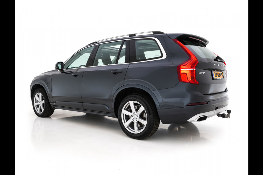 Volvo XC90 2.0 T8 Twin Engine AWD Momentum [ 7-Pers. ] *PANO | FULL-LEATHER | FULL-LED | DIGI-COCKPIT | NAVI-FULLMAP | COMFORT-SEATS | CARPLAY | NAVI-FULLMAP | 19''ALU | ECC | PDC | CRUISE | TOWBAR*