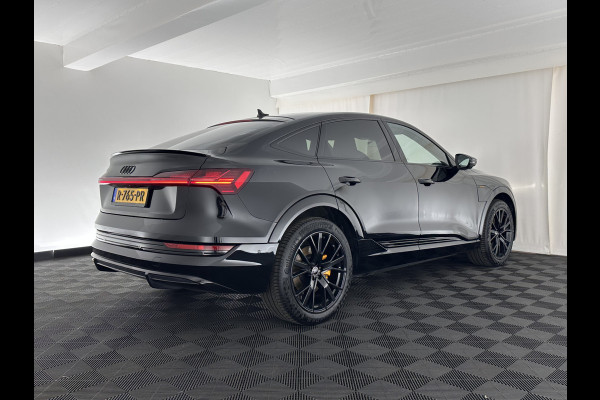 Audi e-tron Sportback 55 quattro S edition 95 kWh [ 3-Fase ] (INCL.BTW) *FULL-LEATHER | FULL-LED | ADAPTIVE-CRUISE | BANG&OLUFSEN | TOP-VIEW | MEMORY-PACK | BLIND-SPOT | KEYLESS | AMBIENT-LIGHT | AIR-SUSPENSION | SPORT-SEATS | DIGI-COCKPIT | 21''ALU |