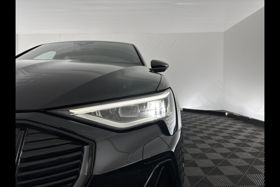 Audi e-tron Sportback 55 quattro S edition 95 kWh [ 3-Fase ] (INCL.BTW) *FULL-LEATHER | FULL-LED | ADAPTIVE-CRUISE | BANG&OLUFSEN | TOP-VIEW | MEMORY-PACK | BLIND-SPOT | KEYLESS | AMBIENT-LIGHT | AIR-SUSPENSION | SPORT-SEATS | DIGI-COCKPIT | 21''ALU |