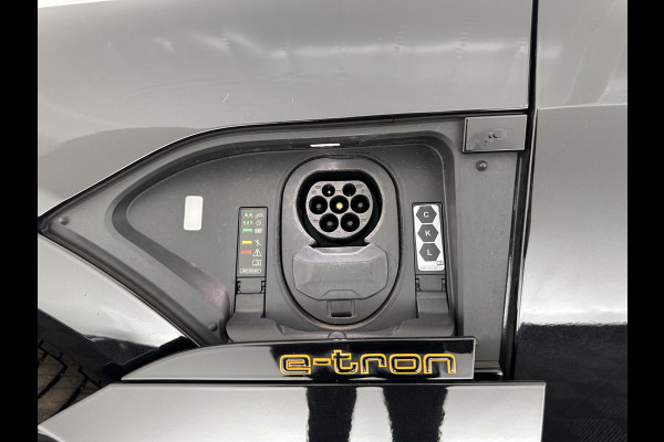 Audi e-tron Sportback 55 quattro S edition 95 kWh [ 3-Fase ] (INCL.BTW) *FULL-LEATHER | FULL-LED | ADAPTIVE-CRUISE | BANG&OLUFSEN | TOP-VIEW | MEMORY-PACK | BLIND-SPOT | KEYLESS | AMBIENT-LIGHT | AIR-SUSPENSION | SPORT-SEATS | DIGI-COCKPIT | 21''ALU |