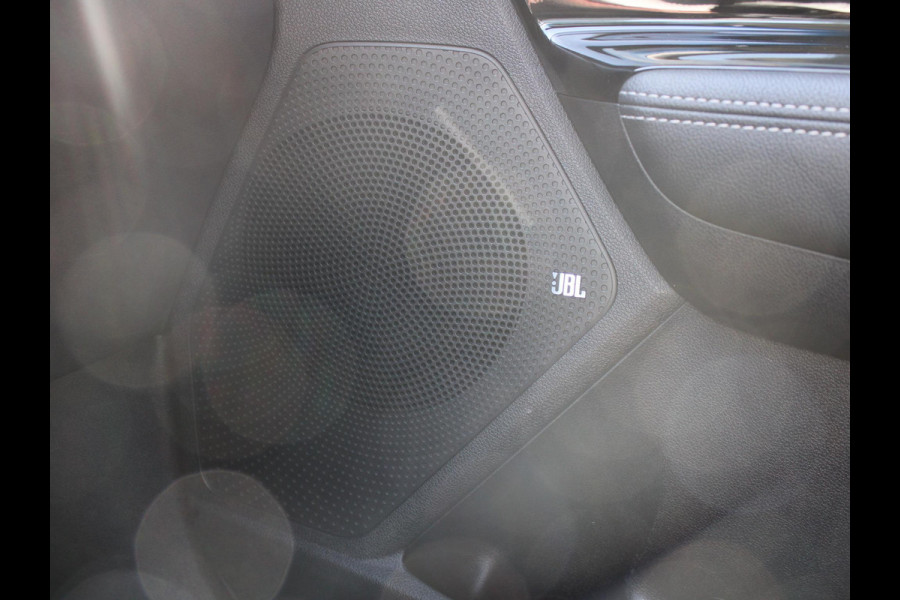 Kia Niro 1.6 GDi Hybrid Style Edition | Nederlandse dealer onderhouden auto| Trekhaak | Navigatie | 18 inch velgen |