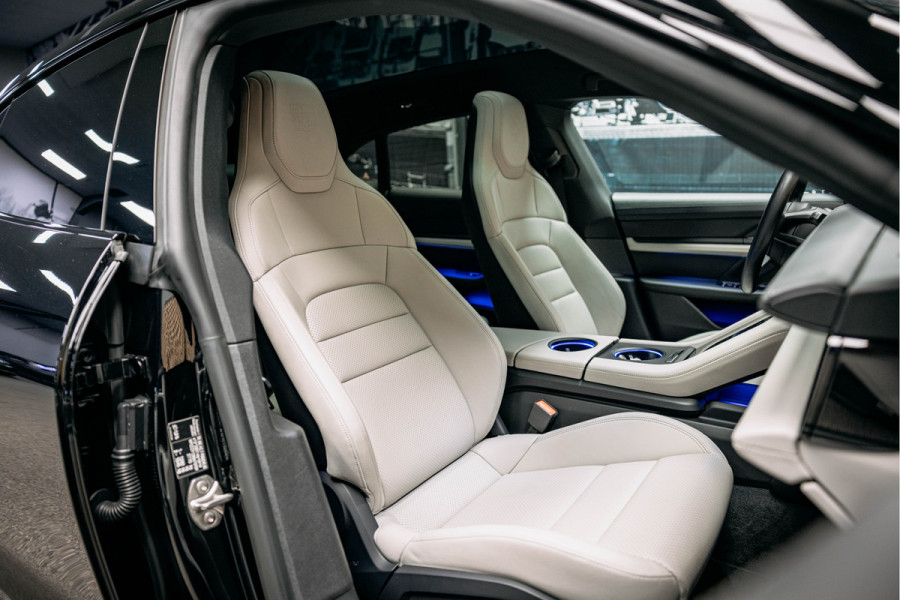 Porsche Taycan Sport Turismo 79 kWh | Performance-accu | Bose | 21'' velgen | Glazen dak | Porsche Sportsound | Warmtepomp |