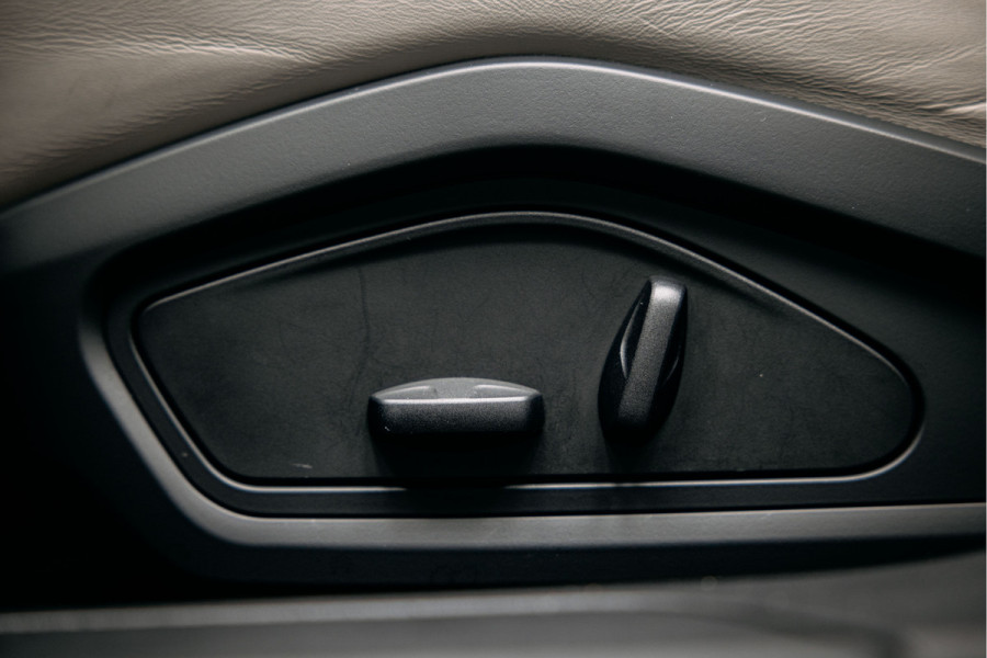 Porsche Taycan Sport Turismo 79 kWh | Performance-accu | Bose | 21'' velgen | Glazen dak | Porsche Sportsound | Warmtepomp |