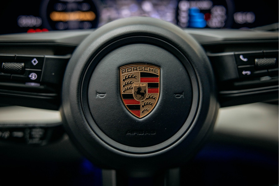 Porsche Taycan Sport Turismo 79 kWh | Performance-accu | Bose | 21'' velgen | Glazen dak | Porsche Sportsound | Warmtepomp |
