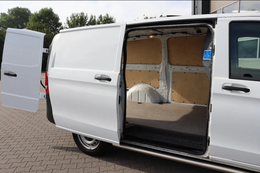 Mercedes-Benz Vito 111 CDi Lang l Airco l Camera l Cruise Control