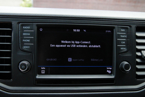 Volkswagen Crafter 35 2.0 TDI L3H2 Comfortline / App connect / Navi / Cruise / PDC 2x