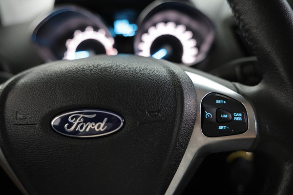 Ford Tourneo Courier 1.0 Titanium PDC CLIMA CRUISE CAMERA STOELVW. '19