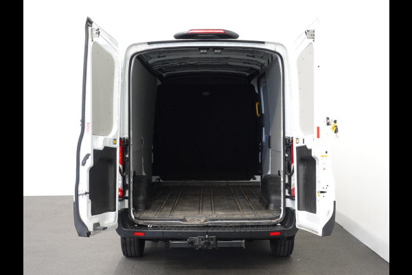 Ford Transit 330 2.0 TDCI L3H2 Trend Navigatie Camera Carplay Trekhaak Cruise control Airco