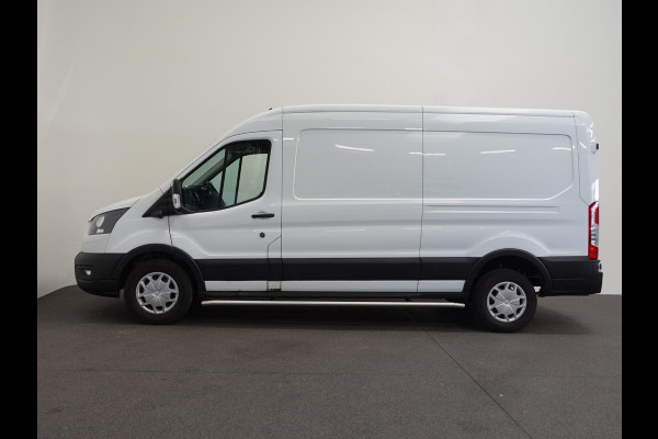 Ford Transit 330 2.0 TDCI L3H2 Trend Navigatie Camera Carplay Trekhaak Cruise control Airco
