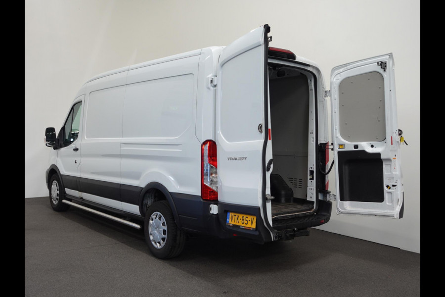 Ford Transit 330 2.0 TDCI L3H2 Trend Navigatie Camera Carplay Trekhaak Cruise control Airco