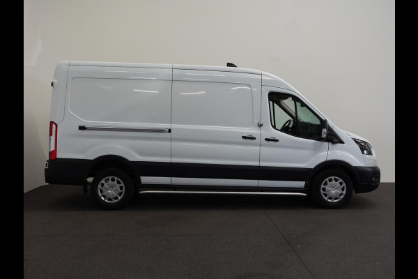 Ford Transit 330 2.0 TDCI L3H2 Trend Navigatie Camera Carplay Trekhaak Cruise control Airco