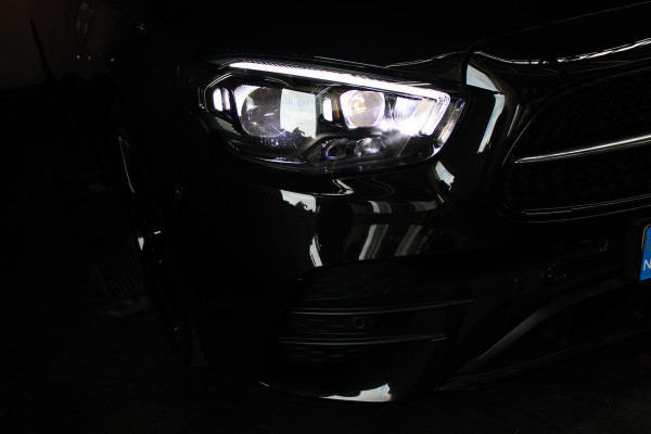Mercedes-Benz E-Klasse 300e BUSINESS SOLUTION AMG NIGHT EDITION | AMG-STYLING | LICHTMETALEN VELGEN 19" | 360° CAMERA | | TREKHAAK | MULTIBEAM MATRIX LED KOPLAMPEN | LED ACHTERLICHTEN | ELEKTRISCH VERSTELBARE VOORSTOELEN MET GEHEUGEN FUNCTIE |  ALCANTARA / KUNSTLEDEREN BEKLEDING | VOORSTOELEN VERWARMBAAR | FULL MAP MBUX AUGMENTED REALITY NAVIGATIE | VERKEERSLICHTWEERGAVE | APPLE CARPLAY / ANDROID AUTO | SFEERVERLICHTING | ELEKTRONIC CLIMATE CONTROL |