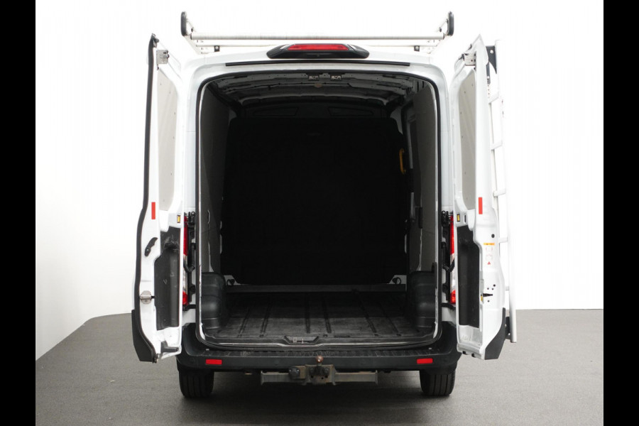 Ford Transit 310 105PK L3H2 Trend Navigatie Airco Parkeersensoren Bluetooth 3Zits Trekhaak Camera