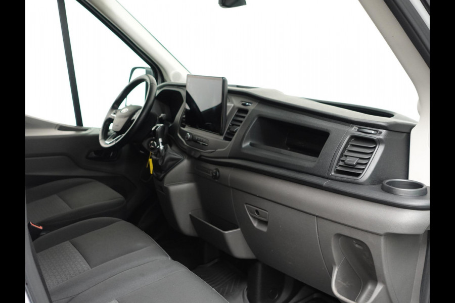 Ford Transit 310 105PK L3H2 Trend Navigatie Airco Parkeersensoren Bluetooth 3Zits Trekhaak Camera