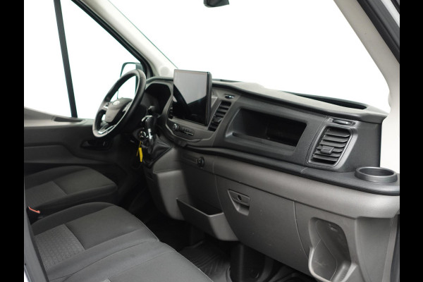 Ford Transit 310 105PK L3H2 Trend Navigatie Airco Parkeersensoren Bluetooth 3Zits Trekhaak Camera